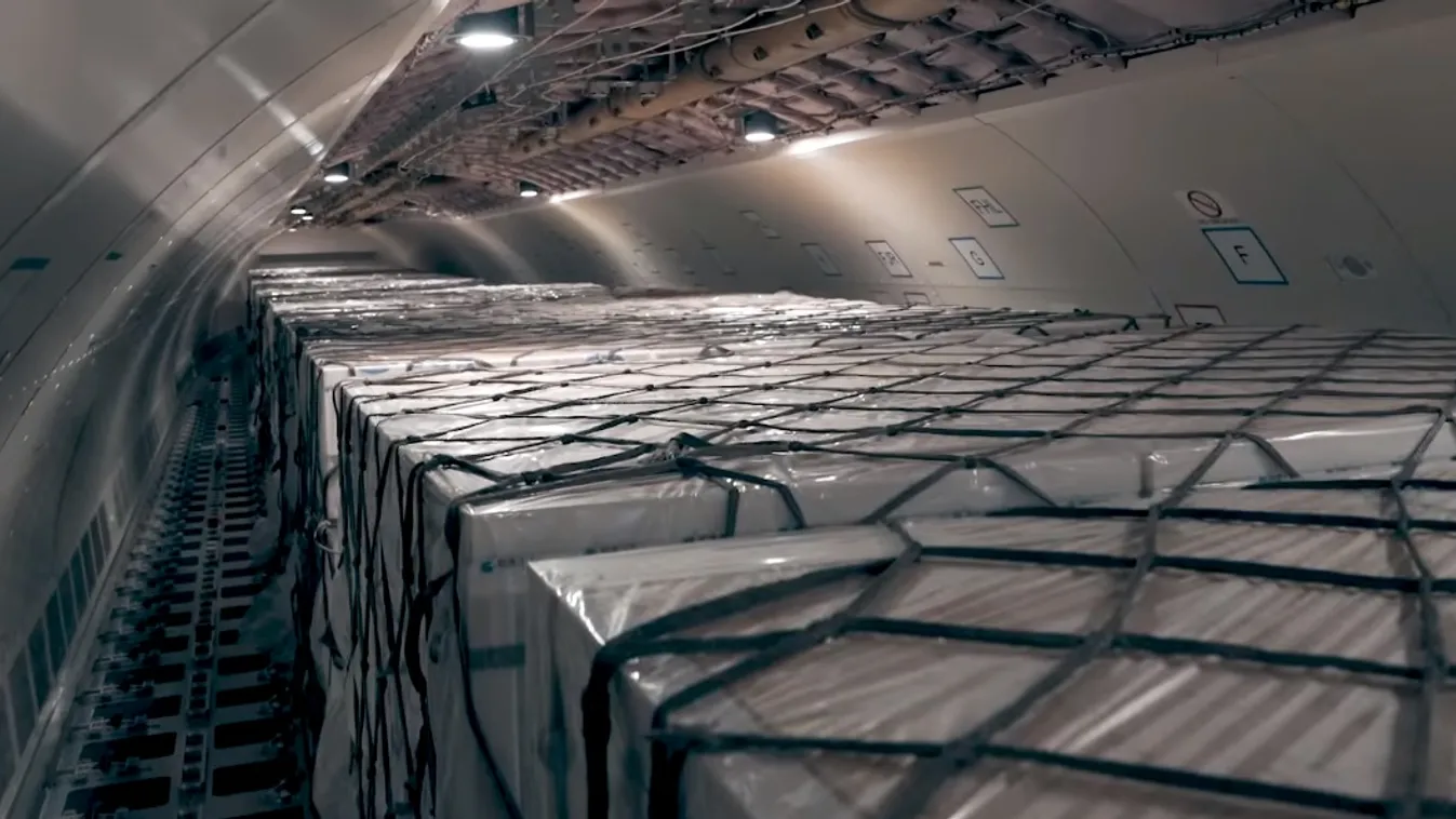 Az eddigi legnagyobb vakcinaszállítmány érkezett