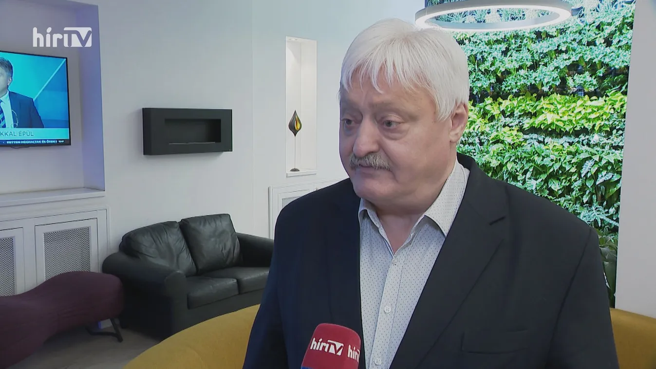 Egymillió forintot ajánlott fel a HírTV az alapítványnak