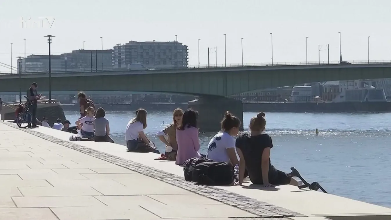 Megnyitottak a strandok Görögországban