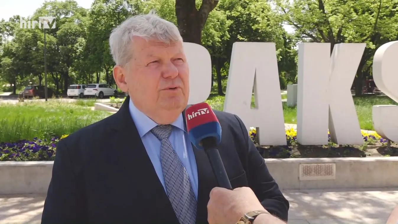 A Tolna megyei kormánypárti országgyűlési képviselők is segítik az oltási kampányt