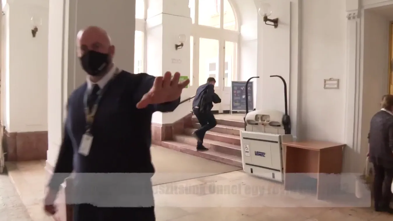 Karácsony Gergely elmenekült az angolul feltett kérdés elől