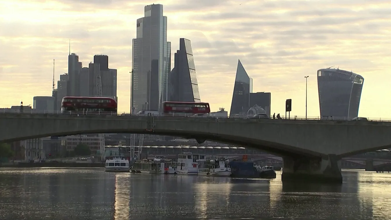 Több mint 140 ezer magyar kért tartós nagy-britanniai letelepedési engedélyt