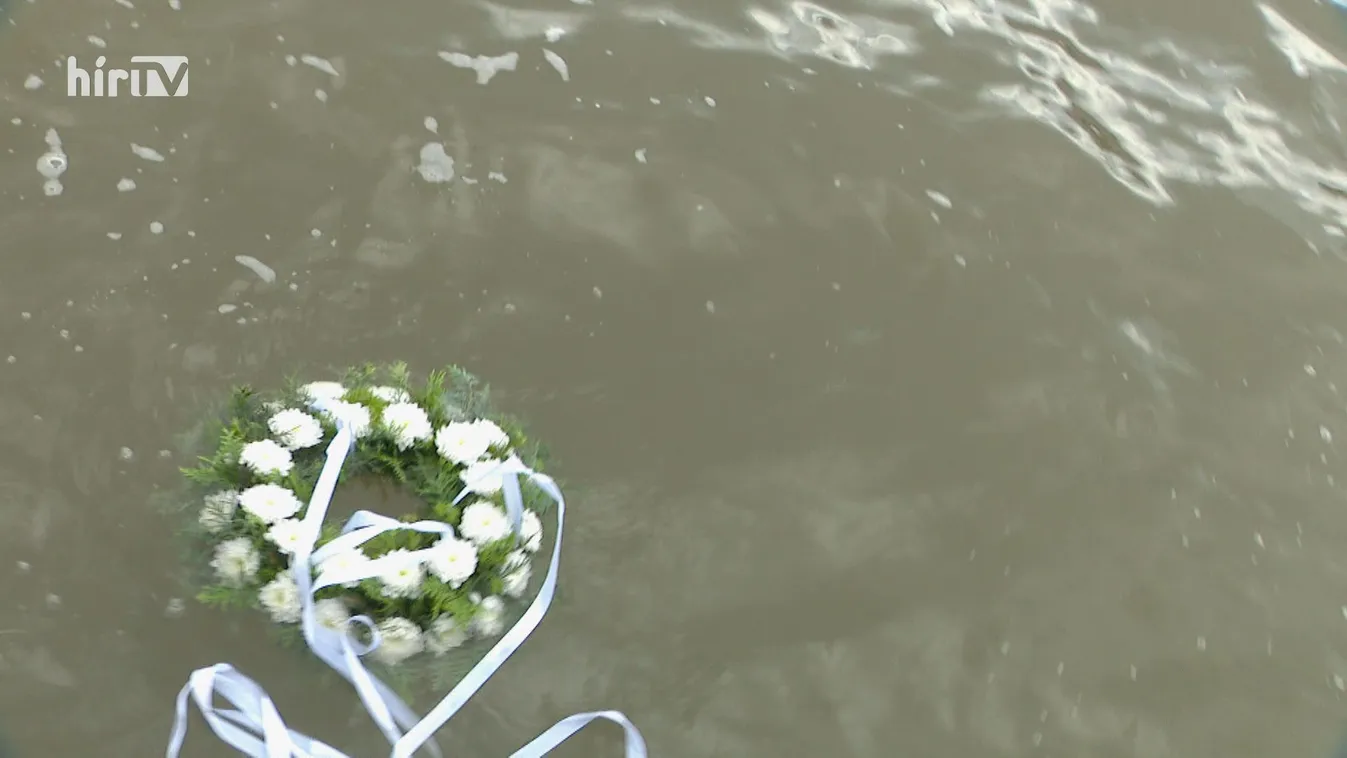 Felavatták a Hableány-emlékművet