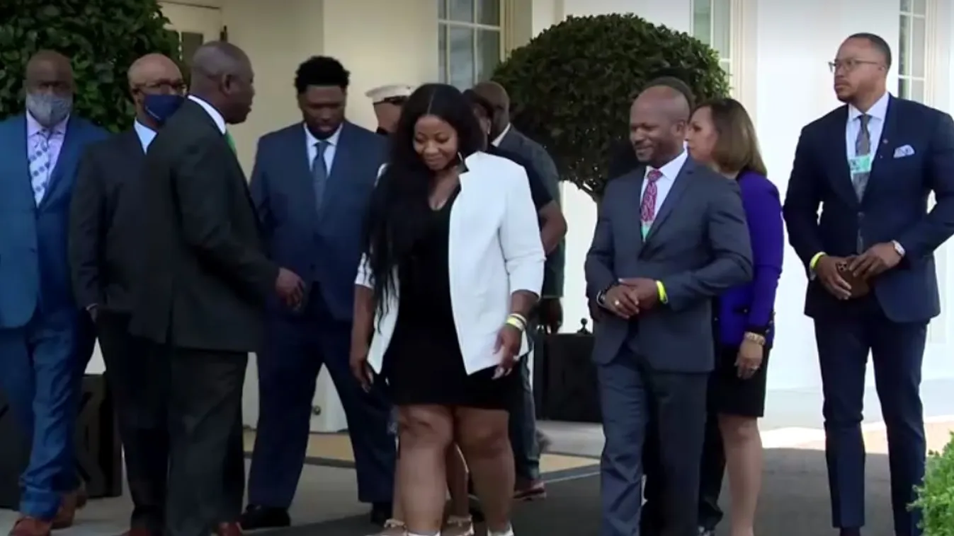 George Floyd családja a Fehér Házban