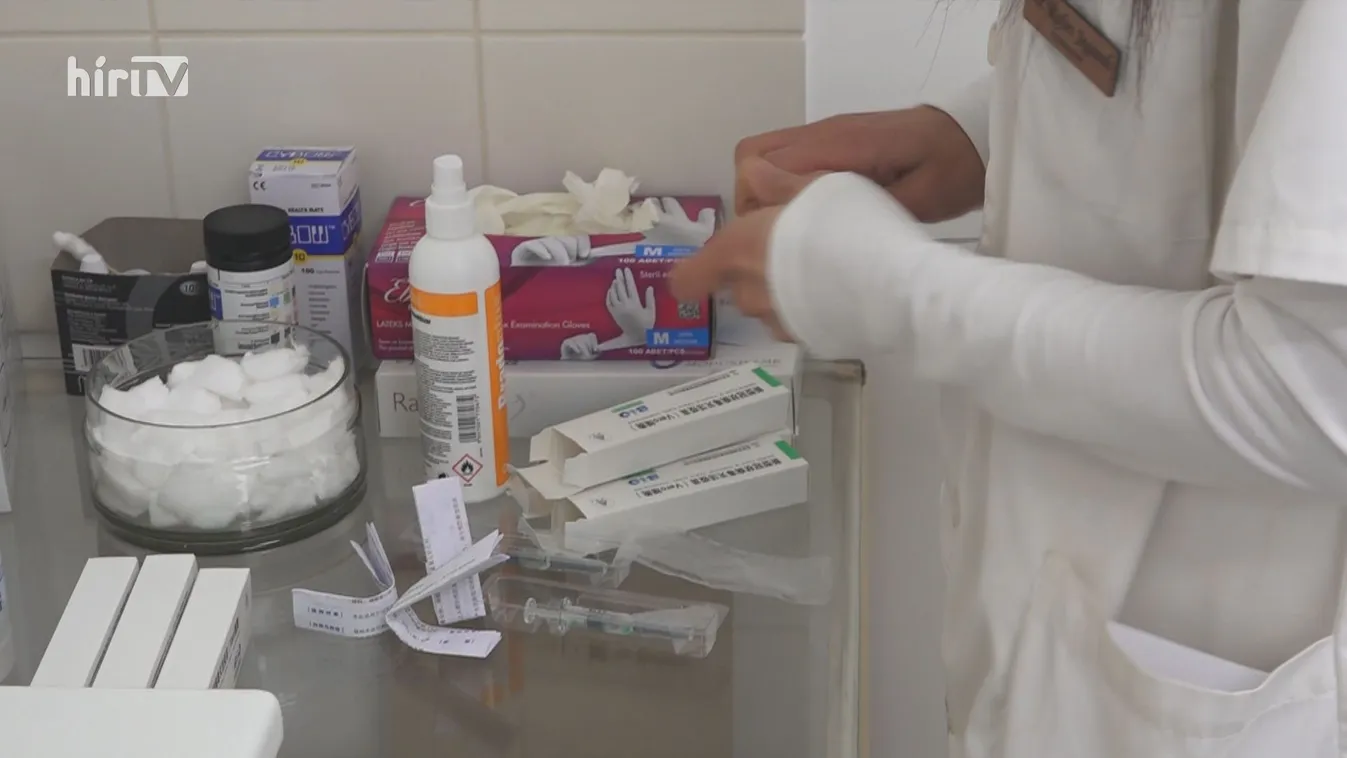 Napról napra: Augusztusig biztosan szükség lesz a védettségi igazolványra