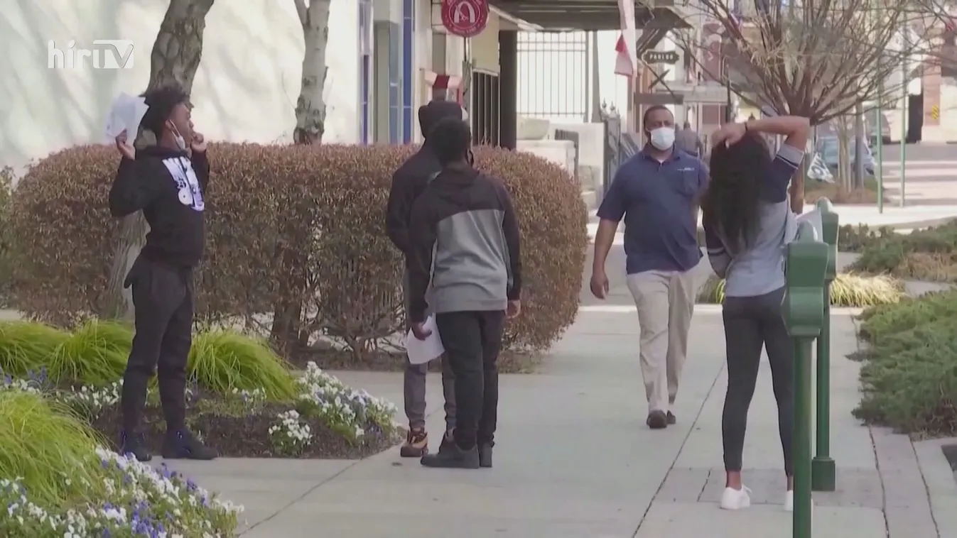 Amerikában már szabadulhatnak a maszktól