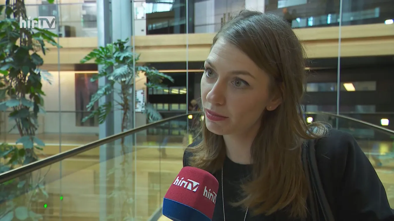 Beismerte a Momentum, hogy sikeres a kormány oltási stratégiája