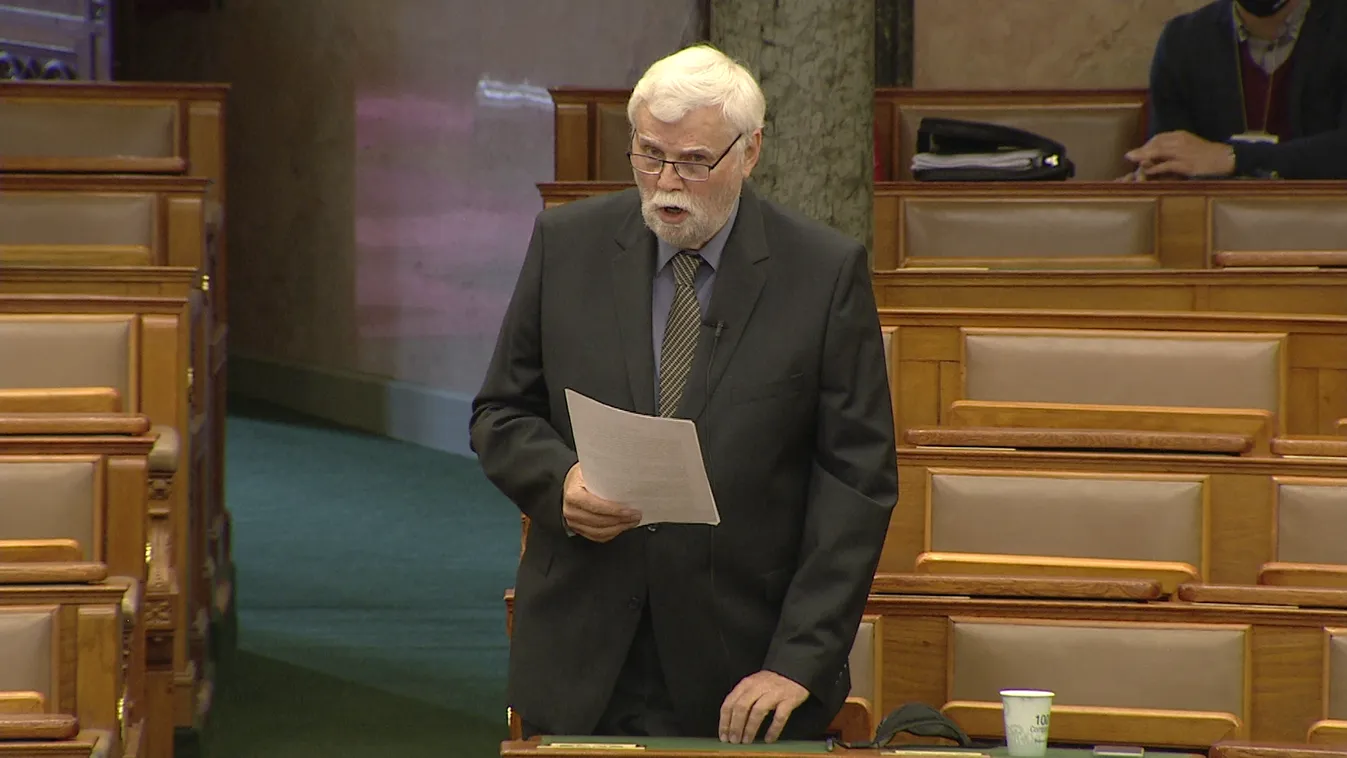 Ellenzéki össztűz a parlamentben