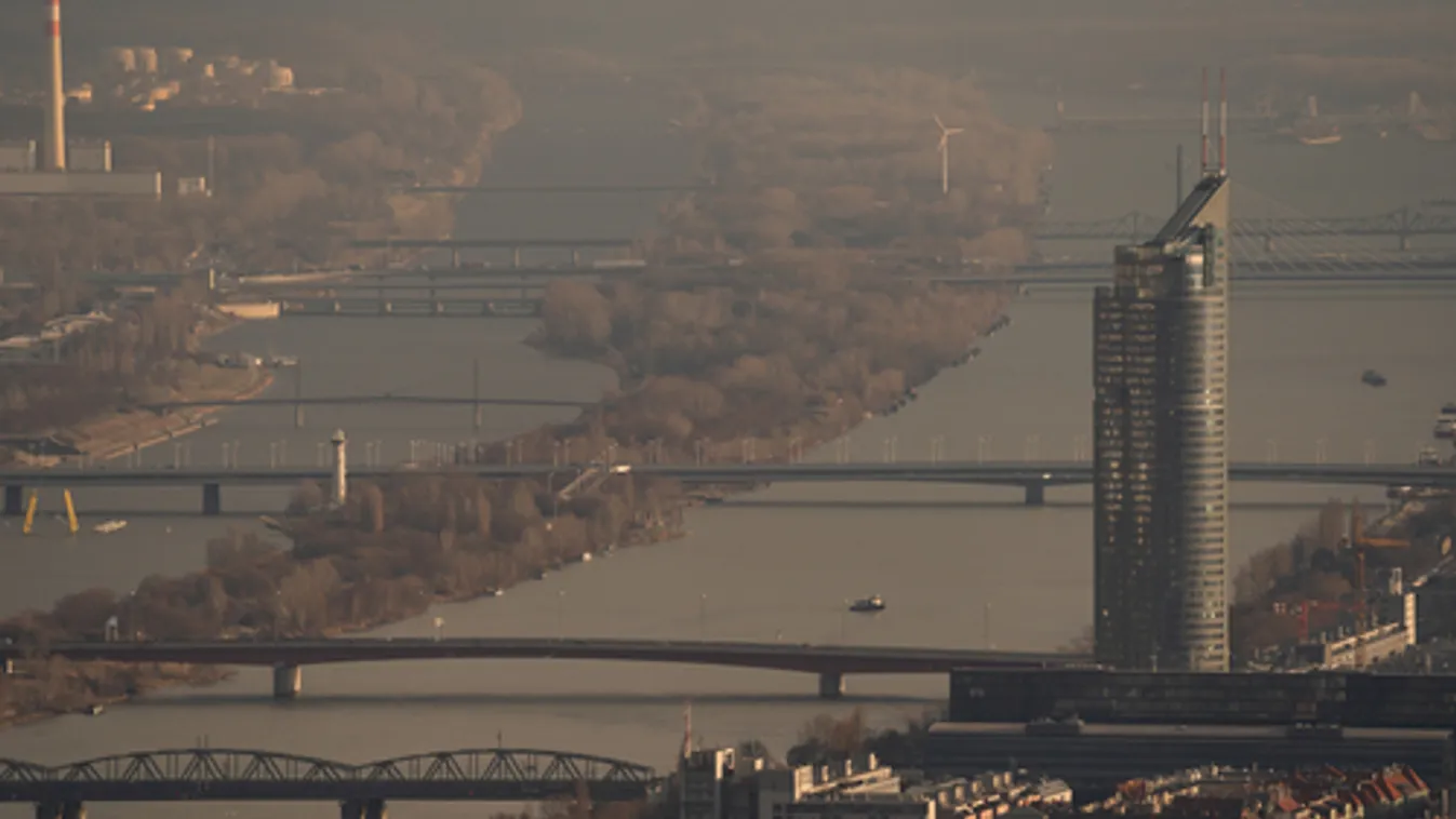 Orkán erejű szél tombol Bécsben és Ausztria keleti felén