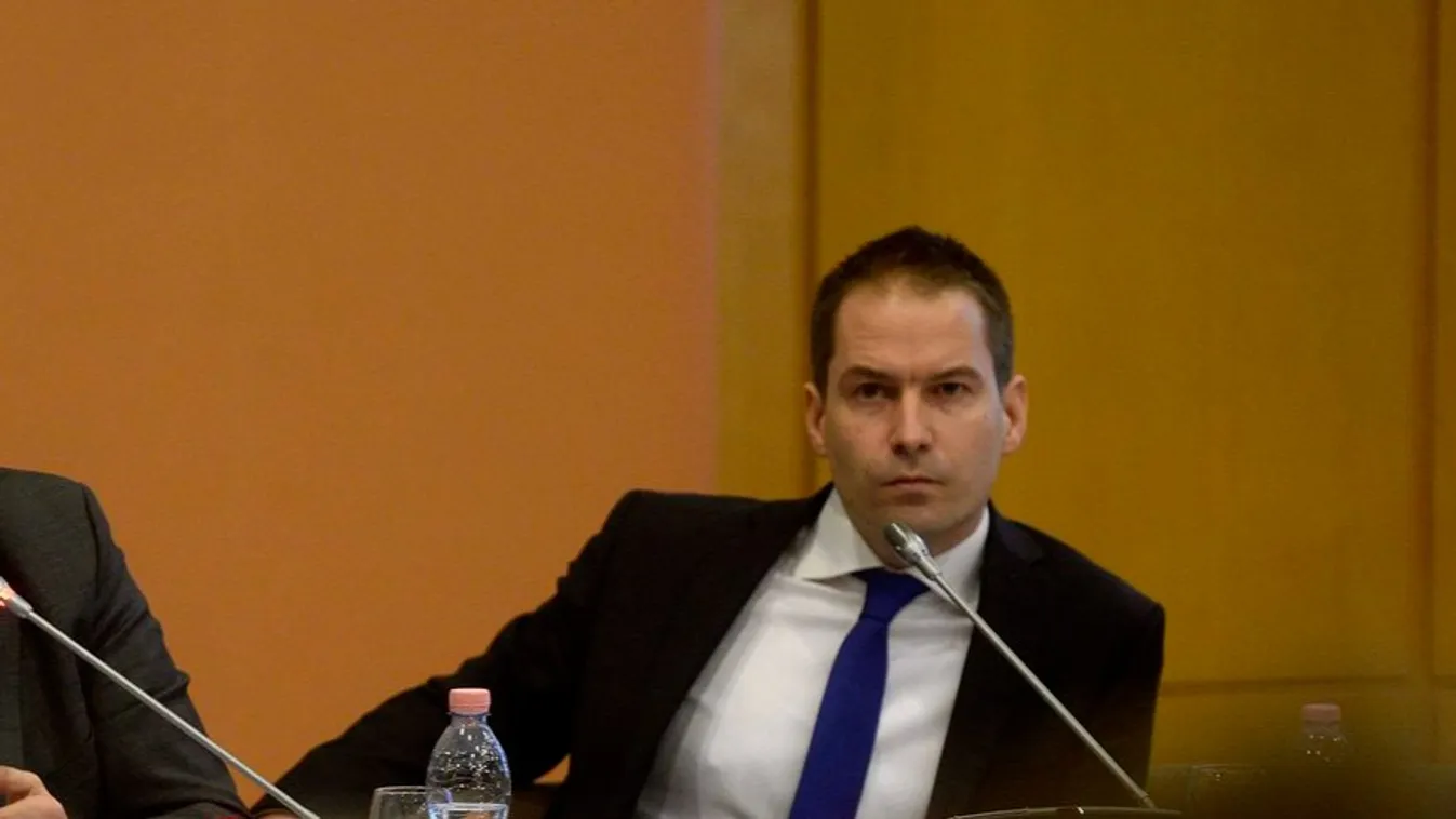 Krekó Péter sikeresnek nevezte a kormány vakcinapolitikáját