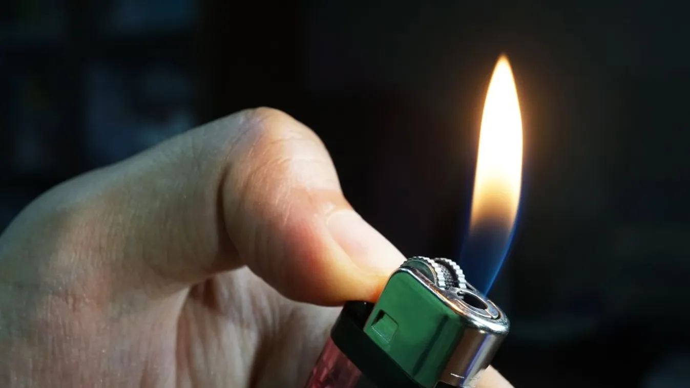 Szándékosan leköhögték és fenyegették tanárukat