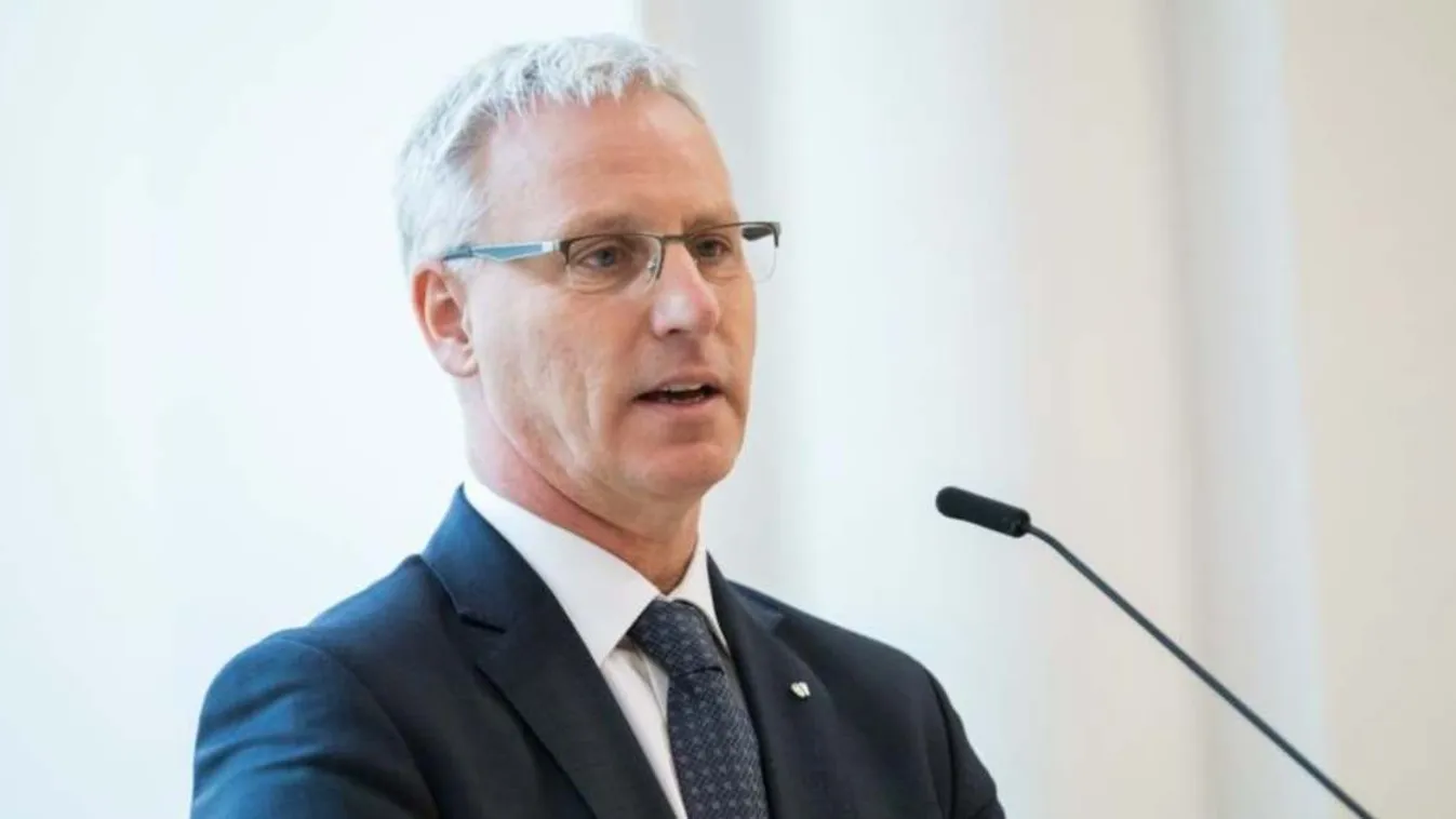 Soltész: a köznevelési intézmények több mint 15 százaléka egyházi fenntartású