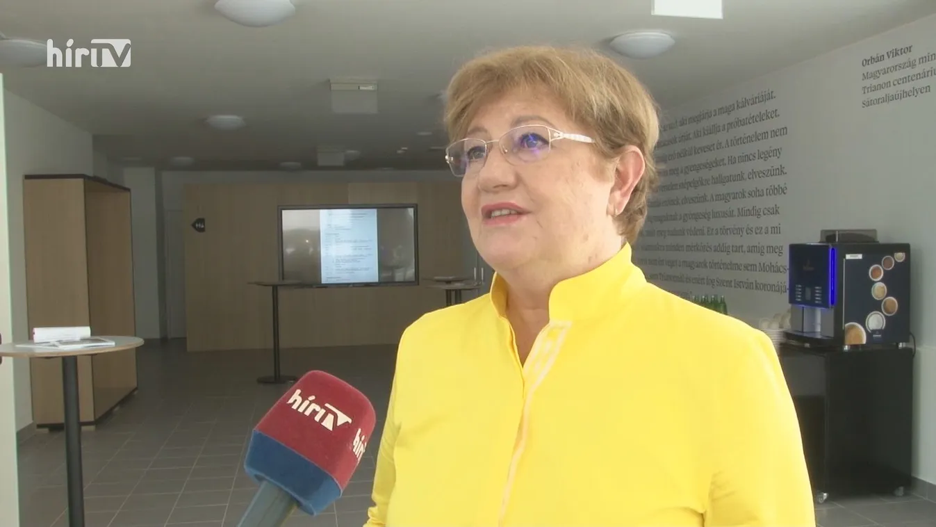 Egyre több felvidéki magyar diák tanulhat az anyanyelvén