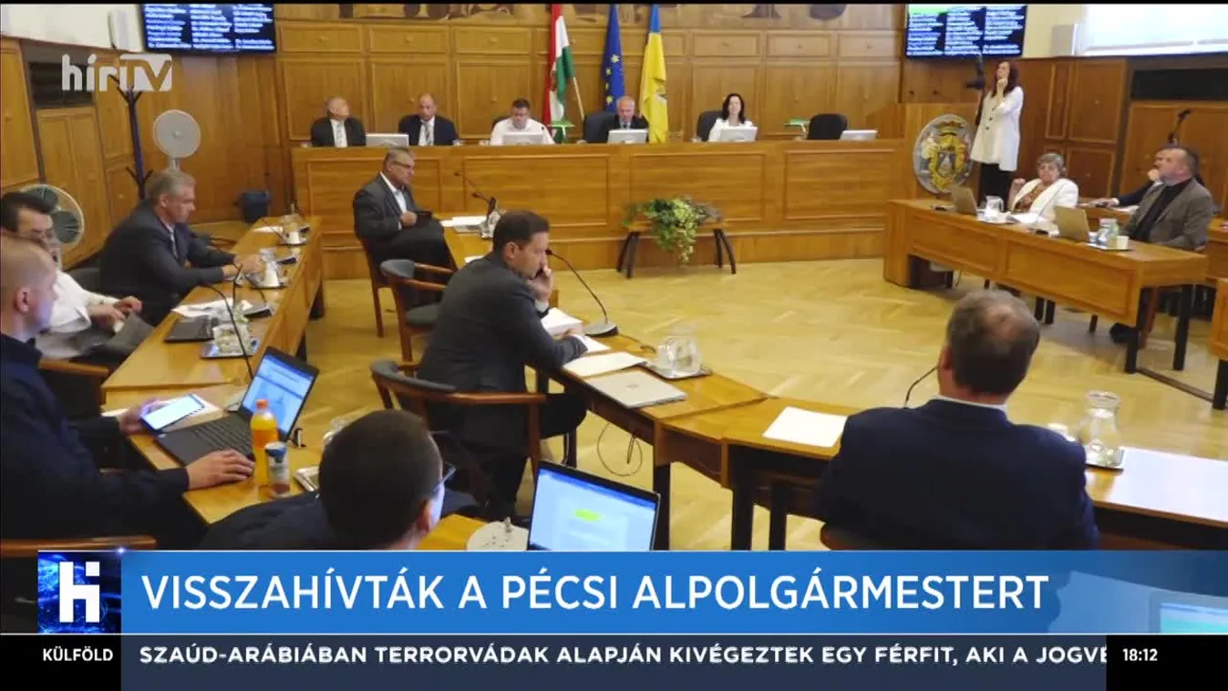 Visszahívták a pécsi alpolgármestert