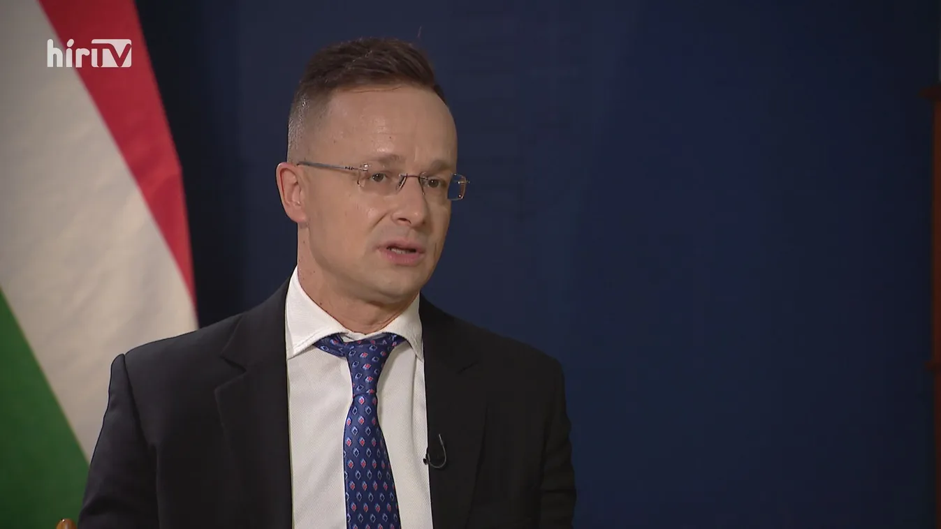 Szijjártó: Magyarország sikere, hogy időben kellő mennyiségű vakcinát vásárolt