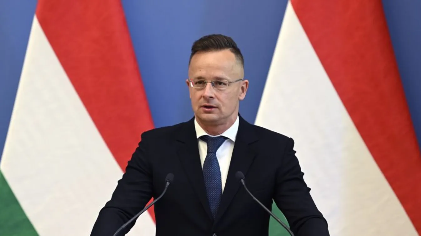 Szijjártó: Globálisan is felpörgött a fake news kampány