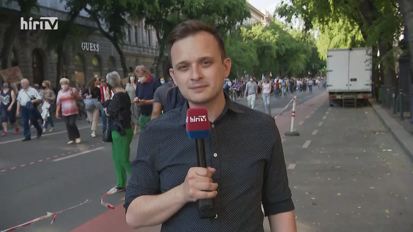 A kínai Fudan Egyetem ellen tiltakoztak Budapesten