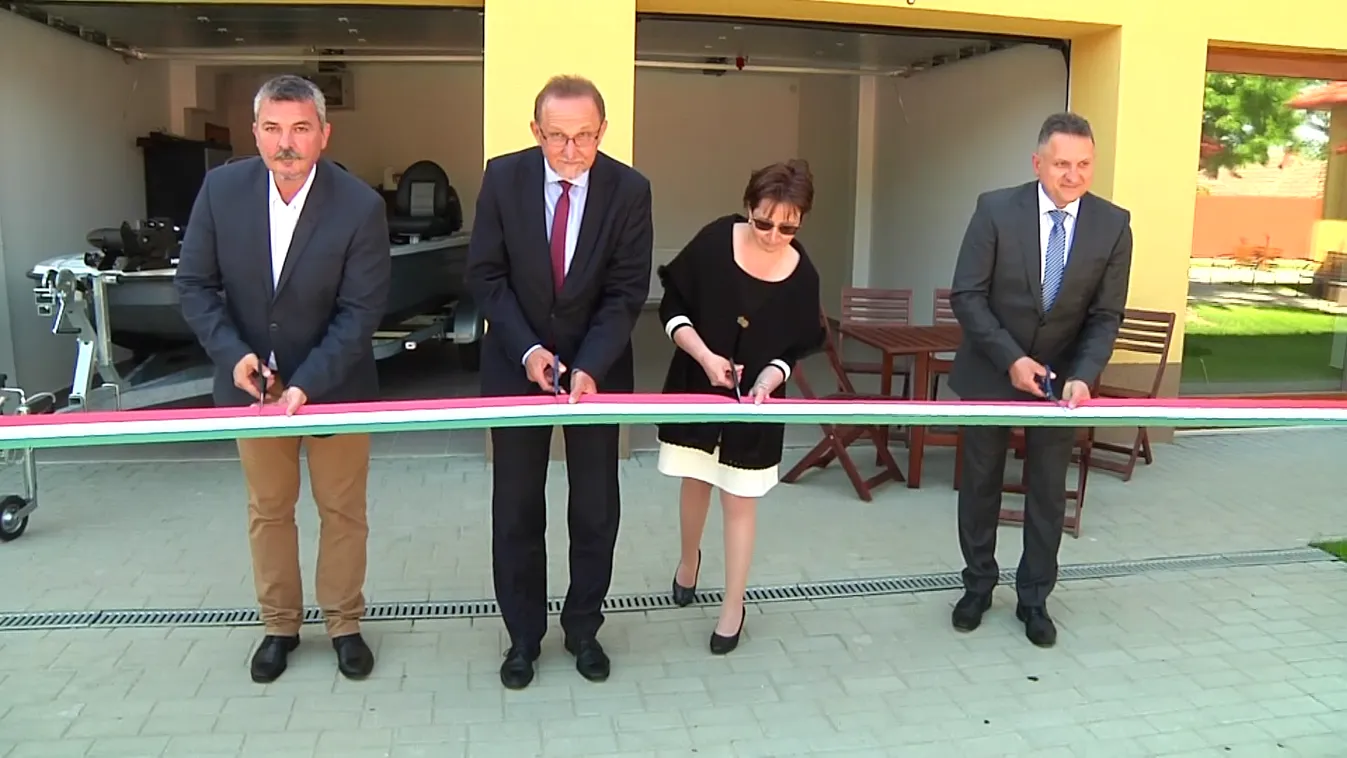 Átadták a horgászturisztikai központot Tiszaroffon