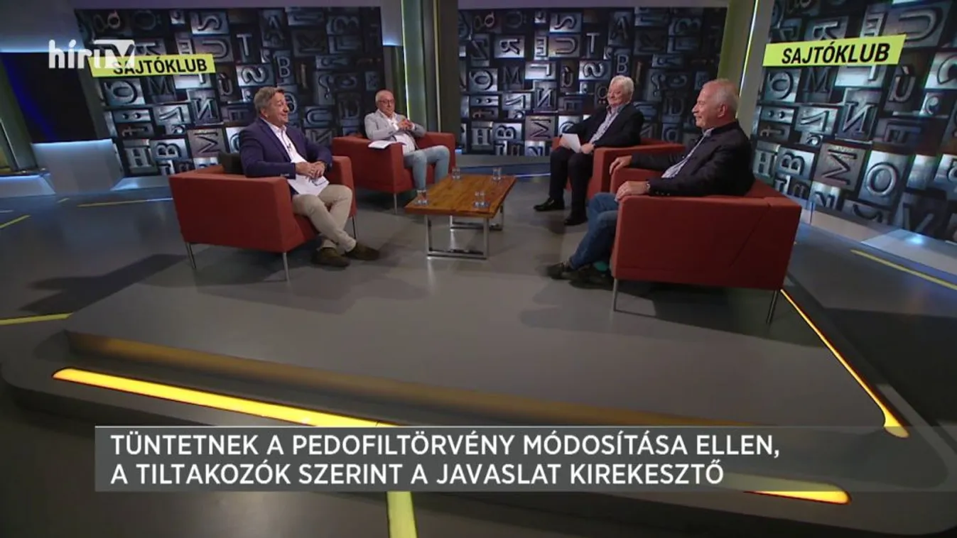 Sajtóklub: „Tilos az iskolákban a toborzás”