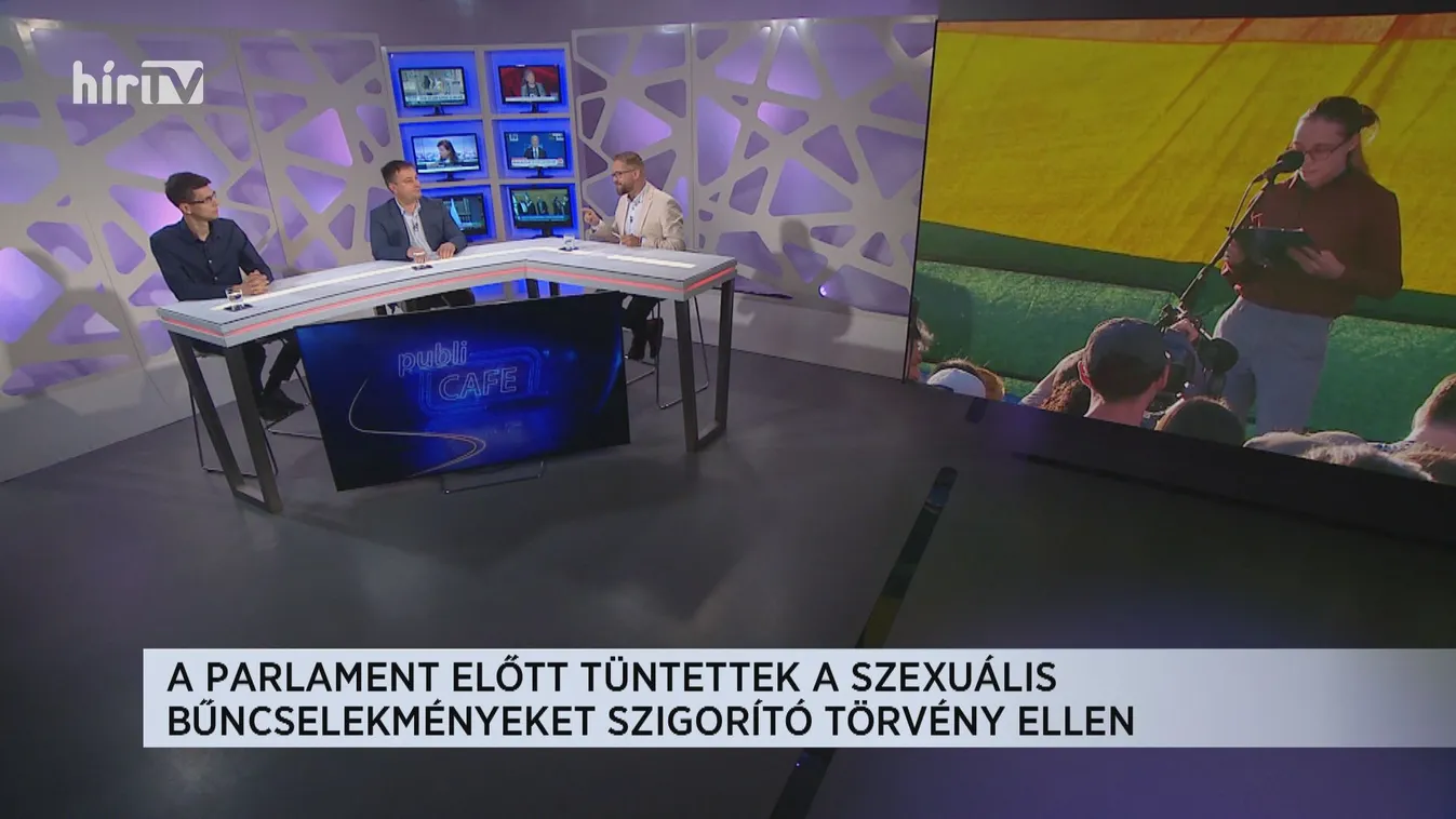 Publi Café: A Momentum mindenre NO-t mond, ami egy picit is növelhetné a nemzeti büszkeséget