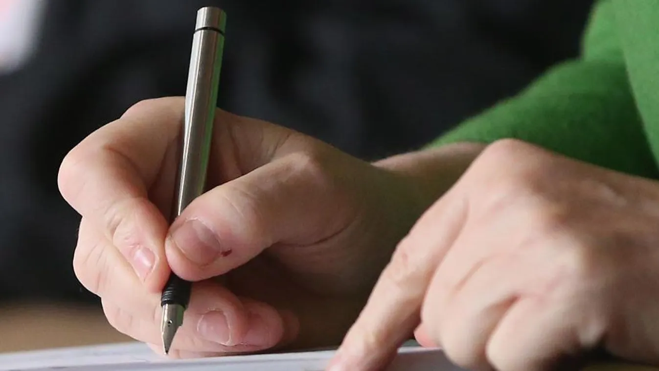 Ismertették az újabb nemzeti konzultáció tizennégy kérdését