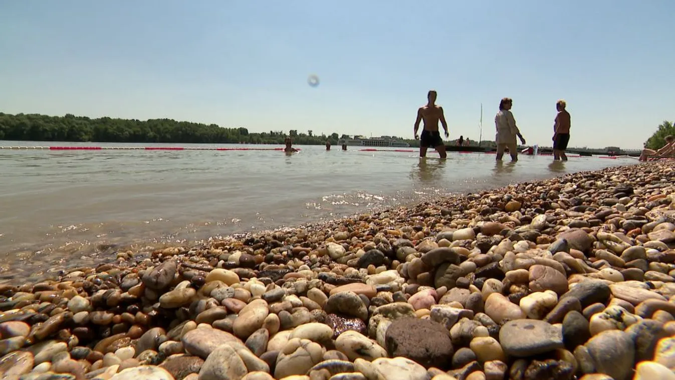 48 év után újra lehet fürödni a Római-parton