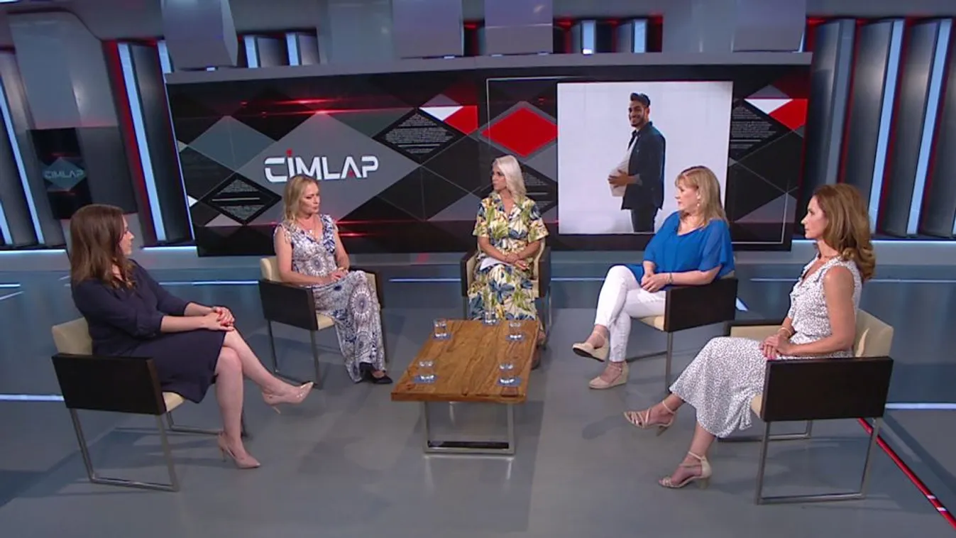 Címlap: Az EP-ben intézményesítették az elmebajt