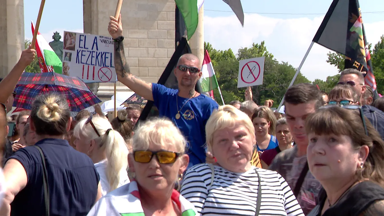 Tüntettek az egészségügyi szakdolgozók