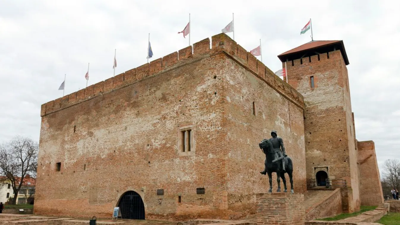 Kétszáz hagyományőrző idézi fel a gyulai vár 1566-os török ostromát
