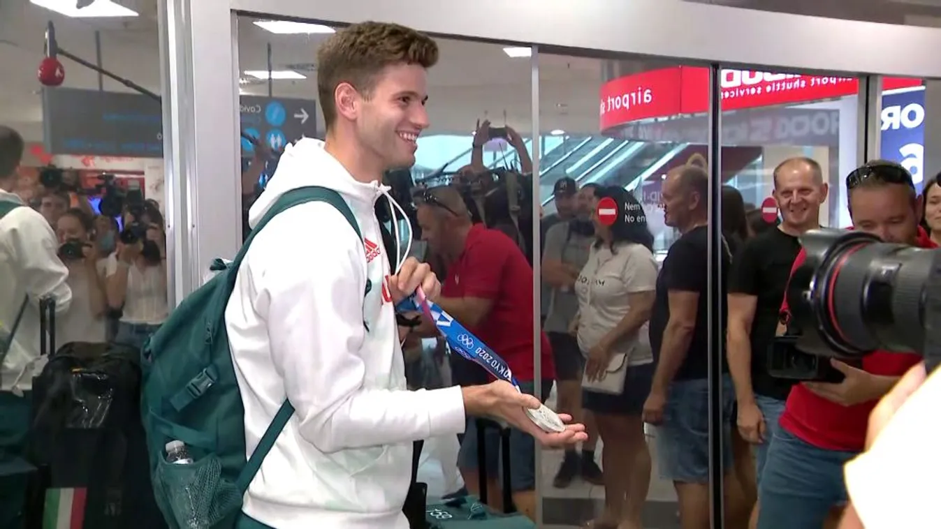 Hazatért az olimpiai ezüstérmes Siklósi Gergely