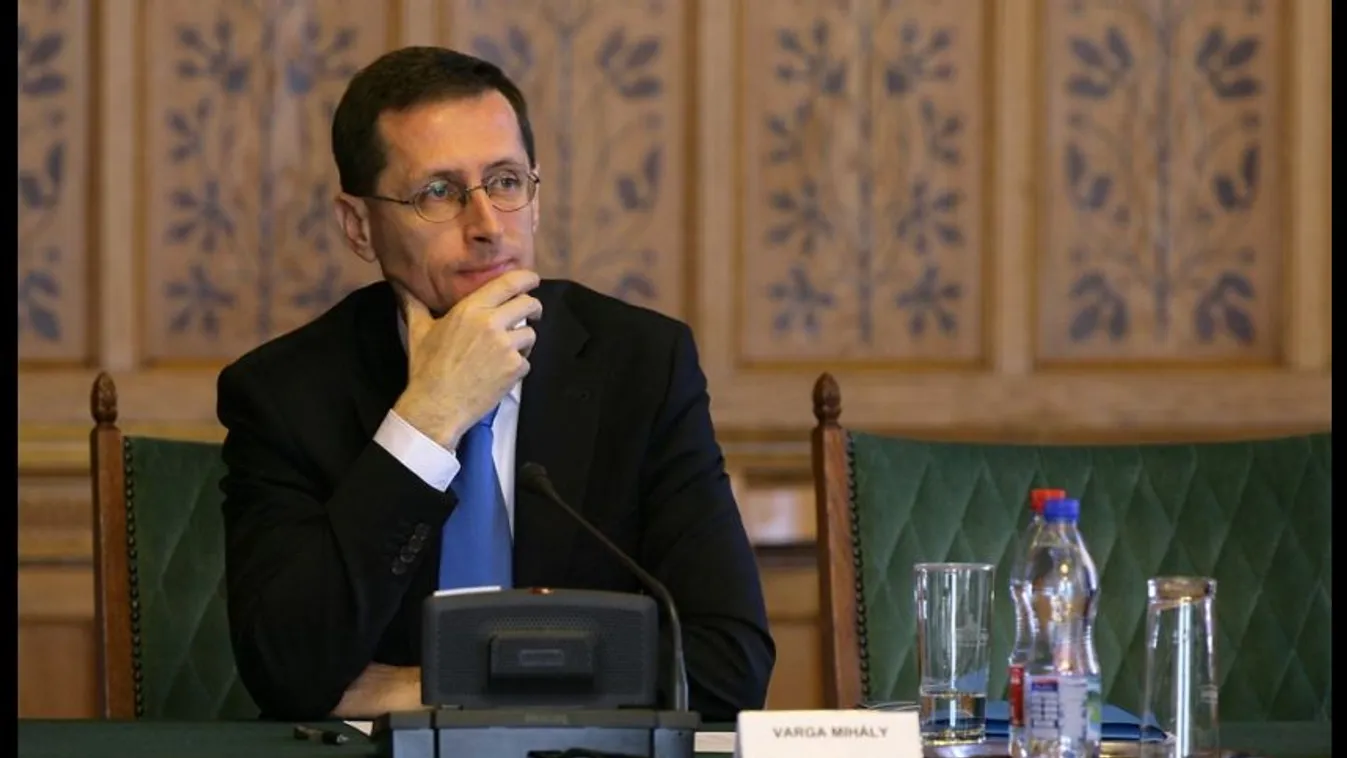 Varga Mihály: Ha akarná, sem tudná elgáncsolni Brüsszel a magyar gazdaságot