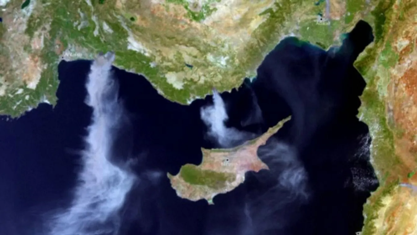 Még az űrből is látszik a törökországi erdő- és bozóttüzek füstje