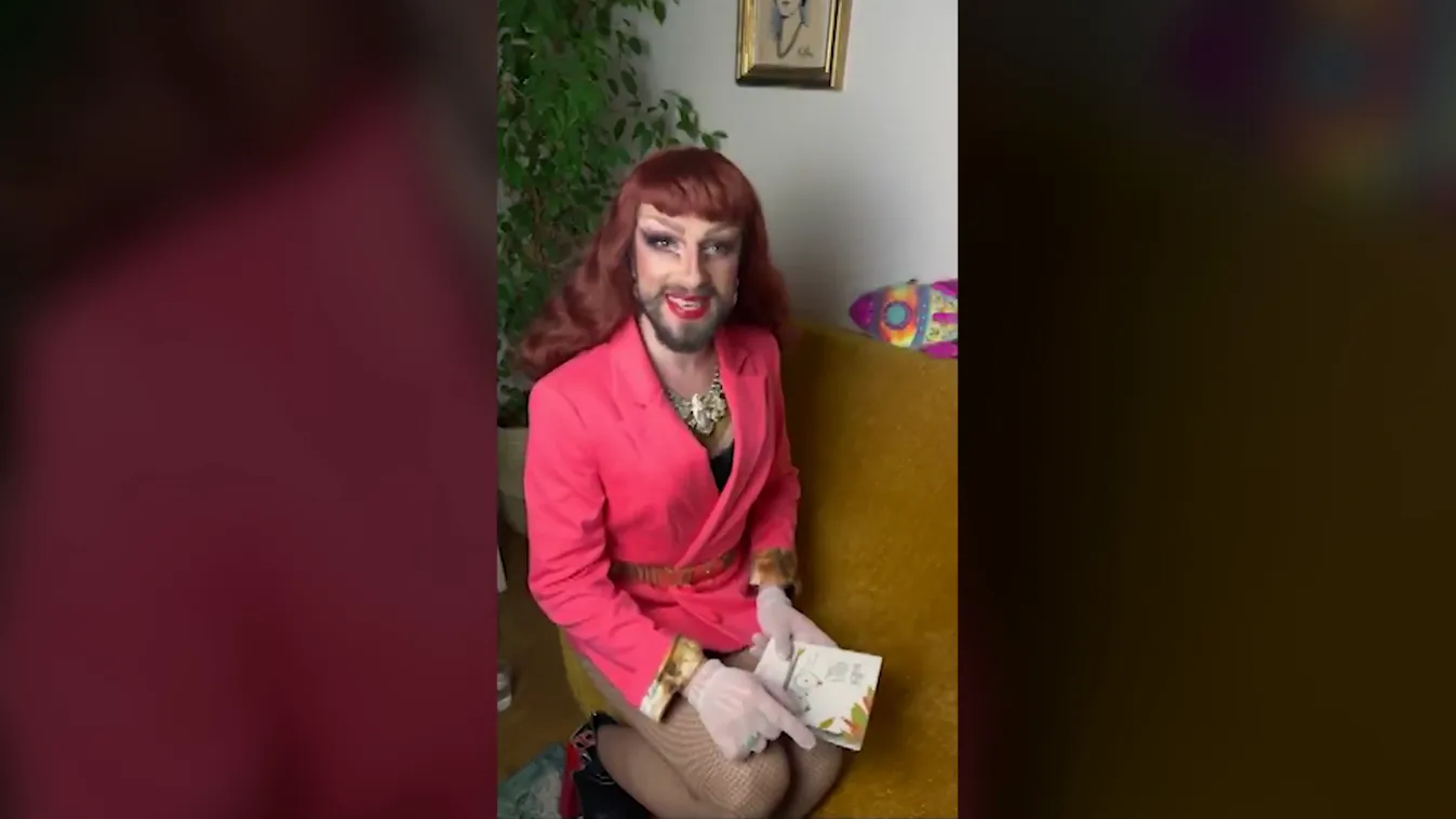 Mese leszbikus békakirálylányokról három éveseknek