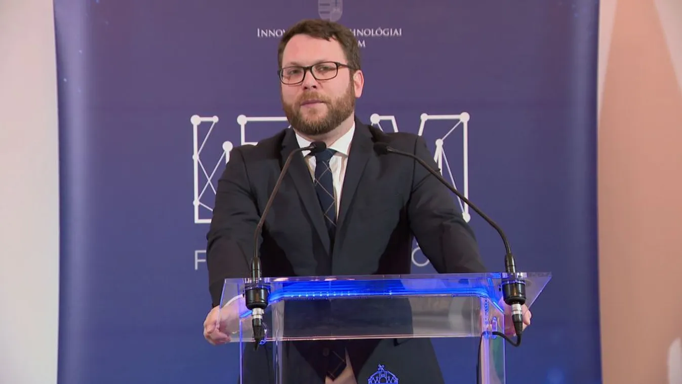 Schanda: A bérek növekedésével a kapcsolódó juttatások is emelkednének