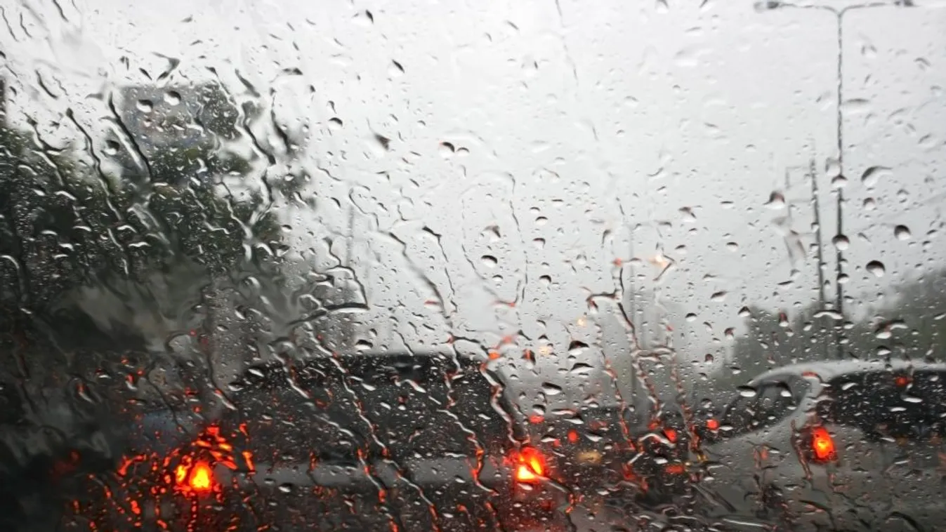 Csaknem ötven helyszínre riasztották a tűzoltókat a fővárosban és Pest megyében