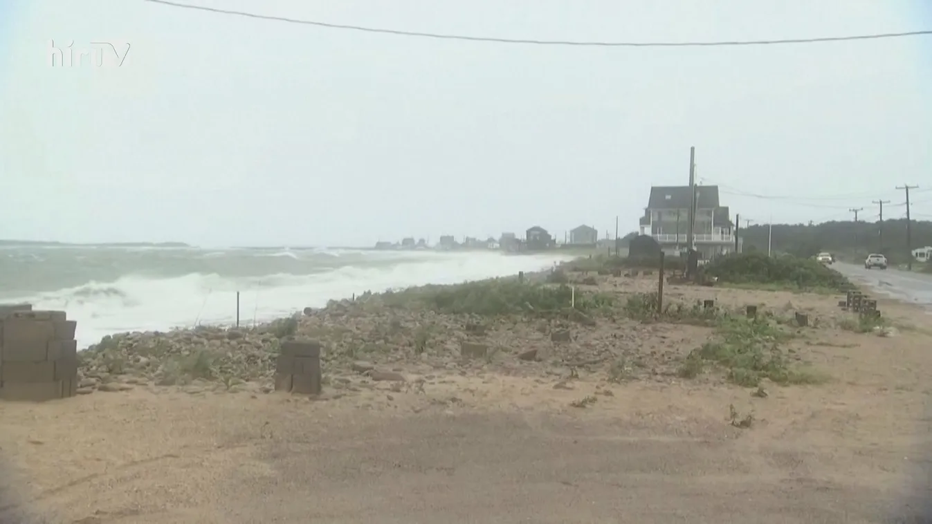 Áradások és erdőtüzek pusztítanak az Egyesült Államokban