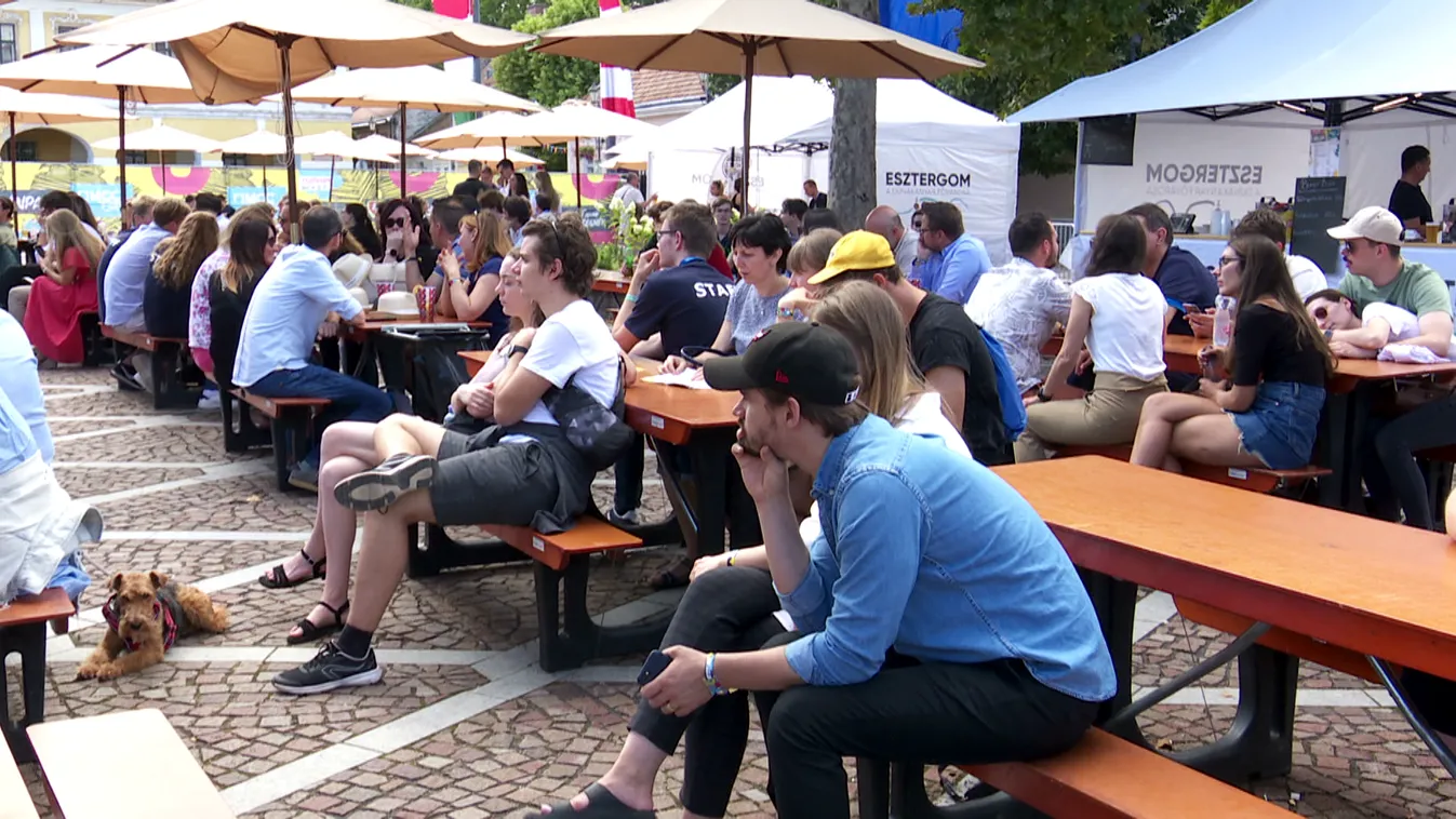 Tucker Carlson tart előadást az MCC fesztivál zárónapján