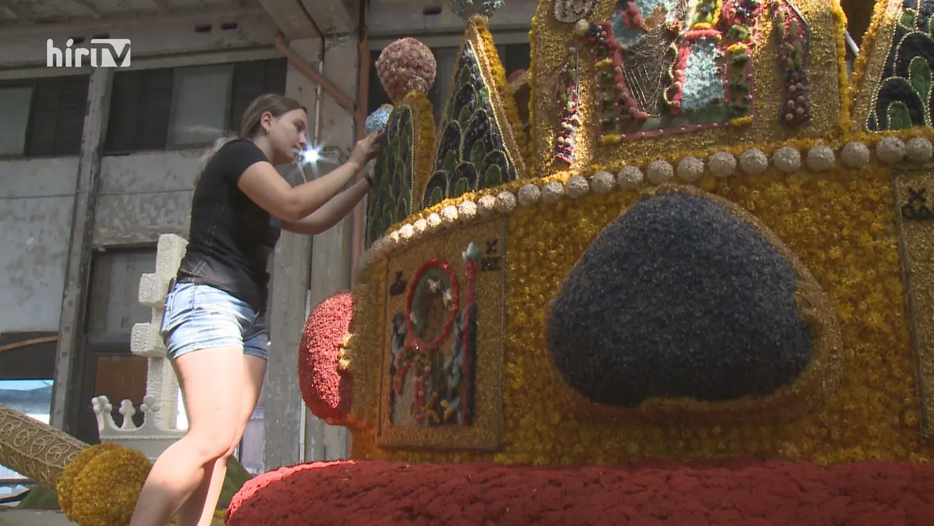 Idén 14 virágkompozíció látható a Debreceni Virágkarneválon