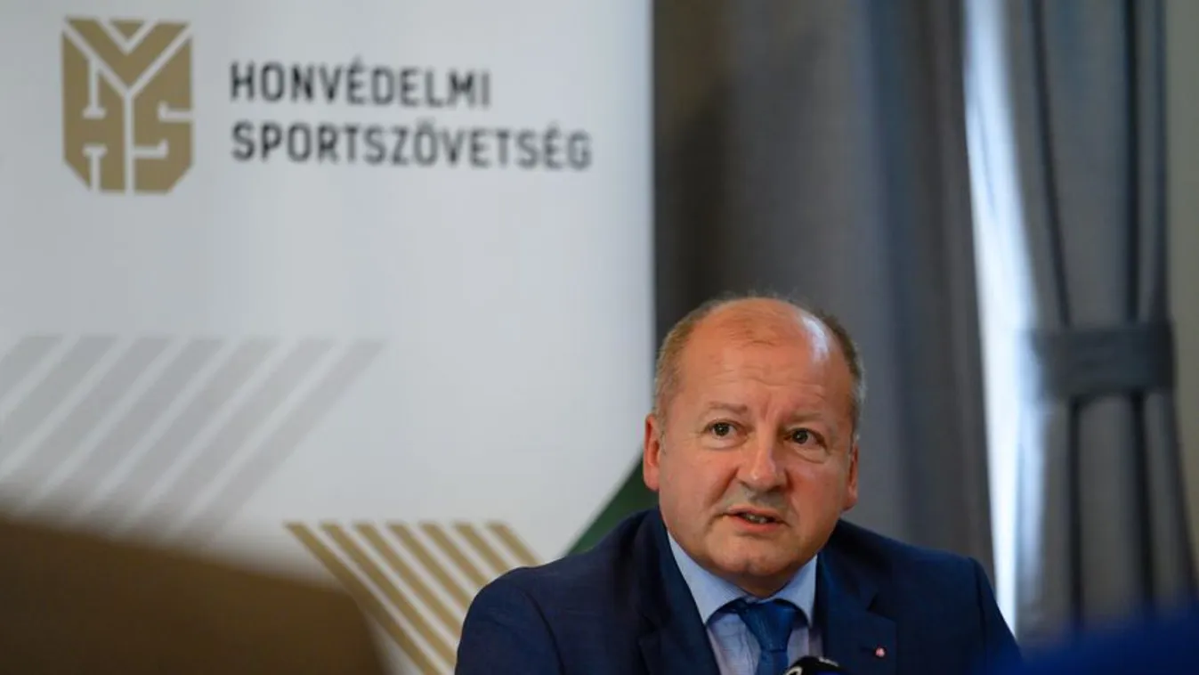 Simicskó István: Mára folyamatos támadás alatt állunk