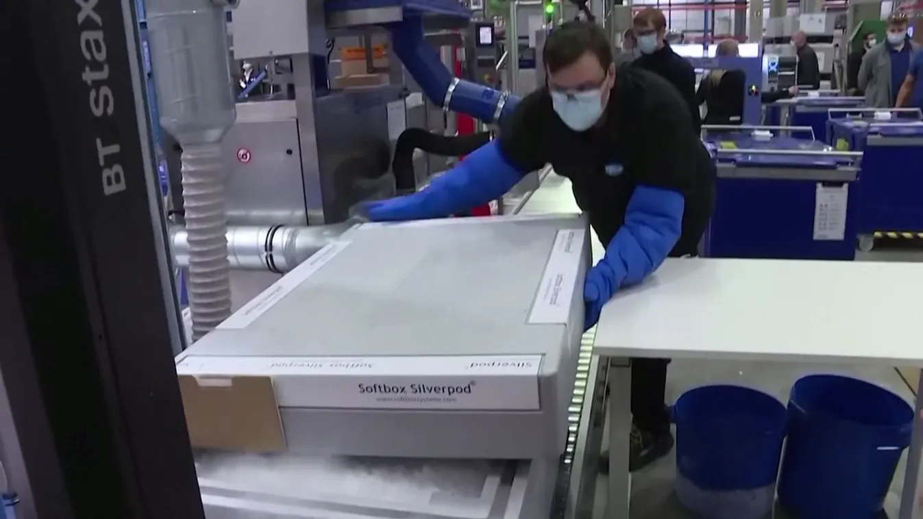 Több mint negyedmillió Pfizer-vakcina érkezett Magyarországra