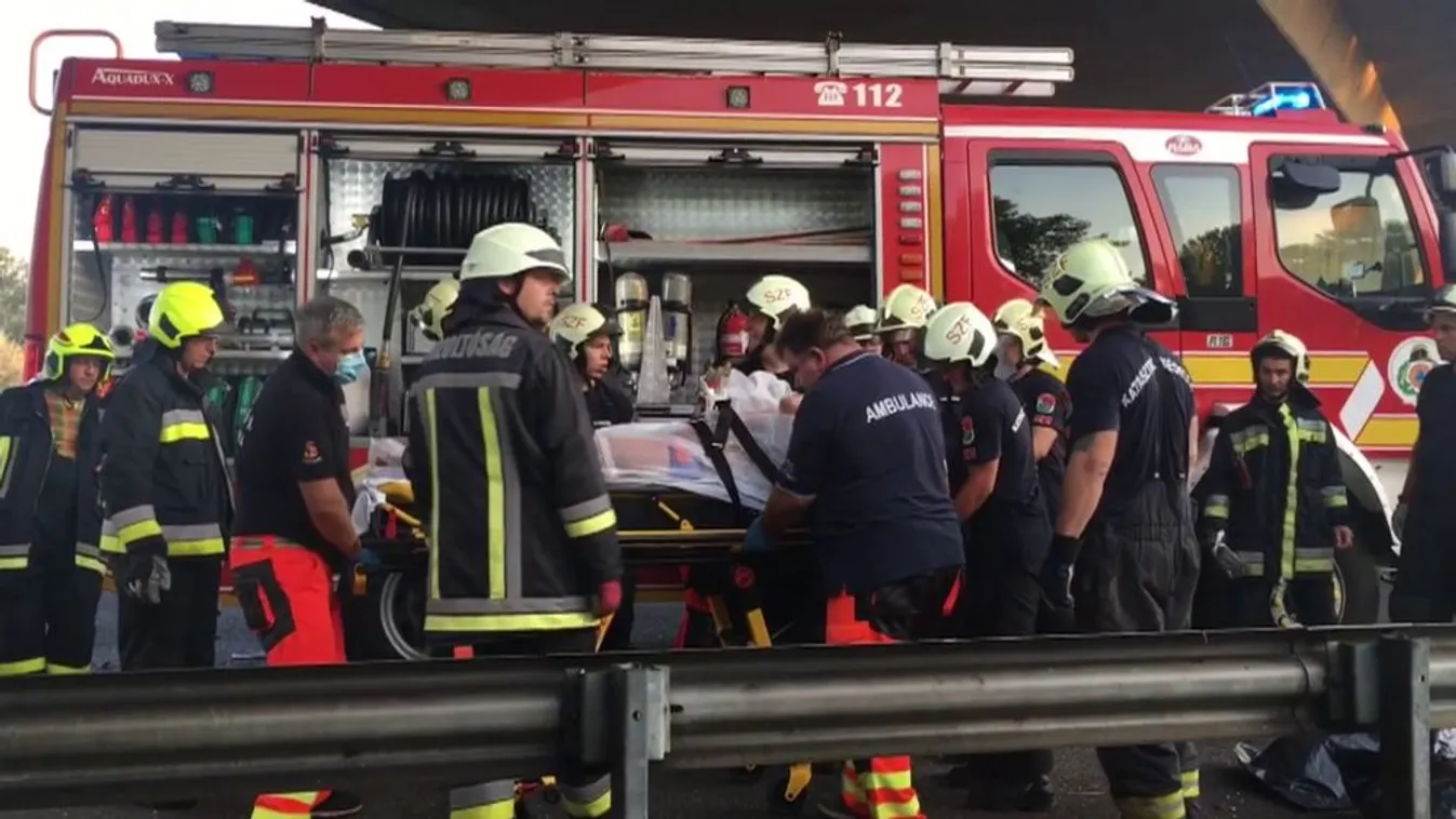 Már kilenc halottja van a szabadbattyáni buszbalesetnek