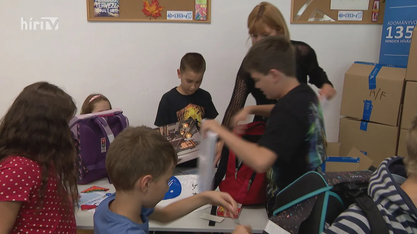 Kétezer gyerek kapott tanszercsomagot az Ökumenikus Segélyszervezet akciójában