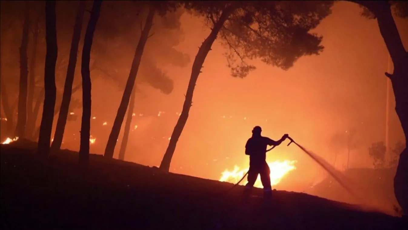 Változatlan intenzitással tombolnak az erdőtüzek Görögországban