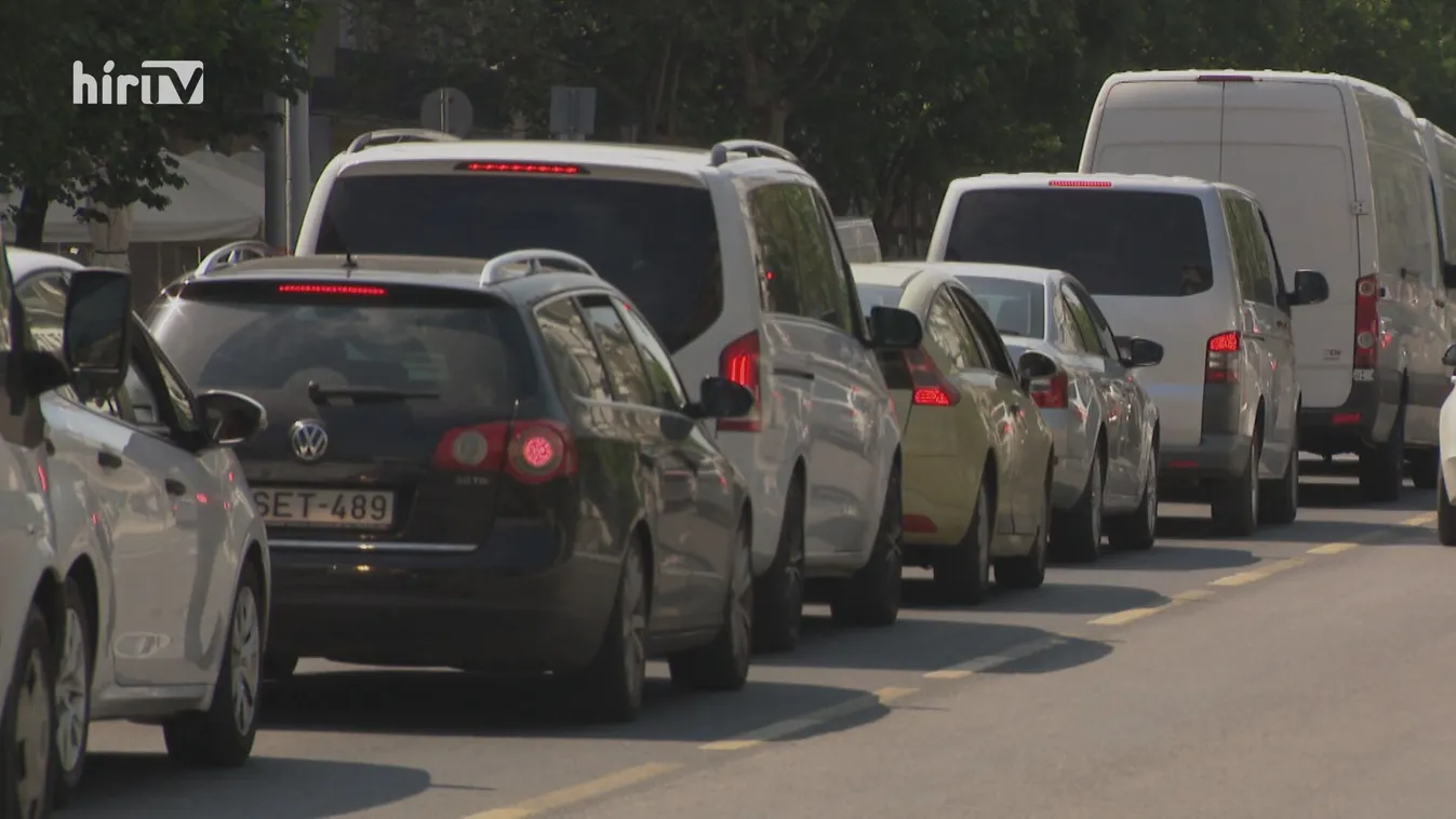 Kitiltaná  az országból a benzines és a dízel autókat az LMP