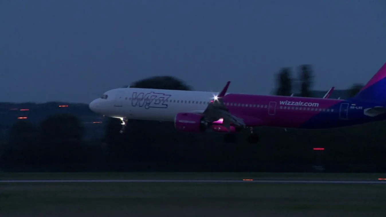 Leszállt az első afganisztáni mentőakcióban részt vevő magyar gép