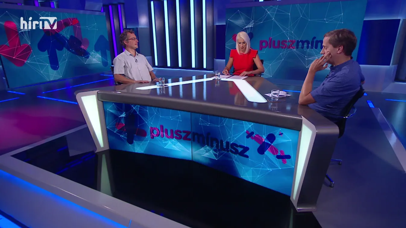 Plusz-mínusz: A „merjünk kicsik lenni" külpolitikáját lehet várni az ellenzéki pártoktól