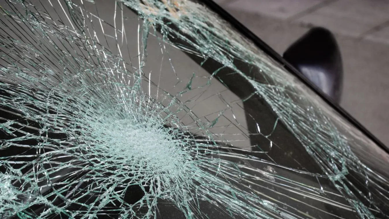 Három autó ütközött az M3-as autópályán, jelentős a torlódás