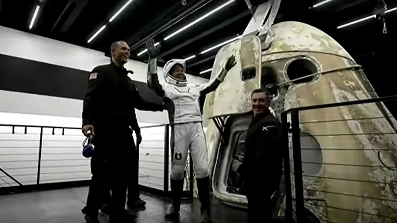 Visszatért a SpaceX kizárólag amatőr űrhajósokat szállító űrhajója