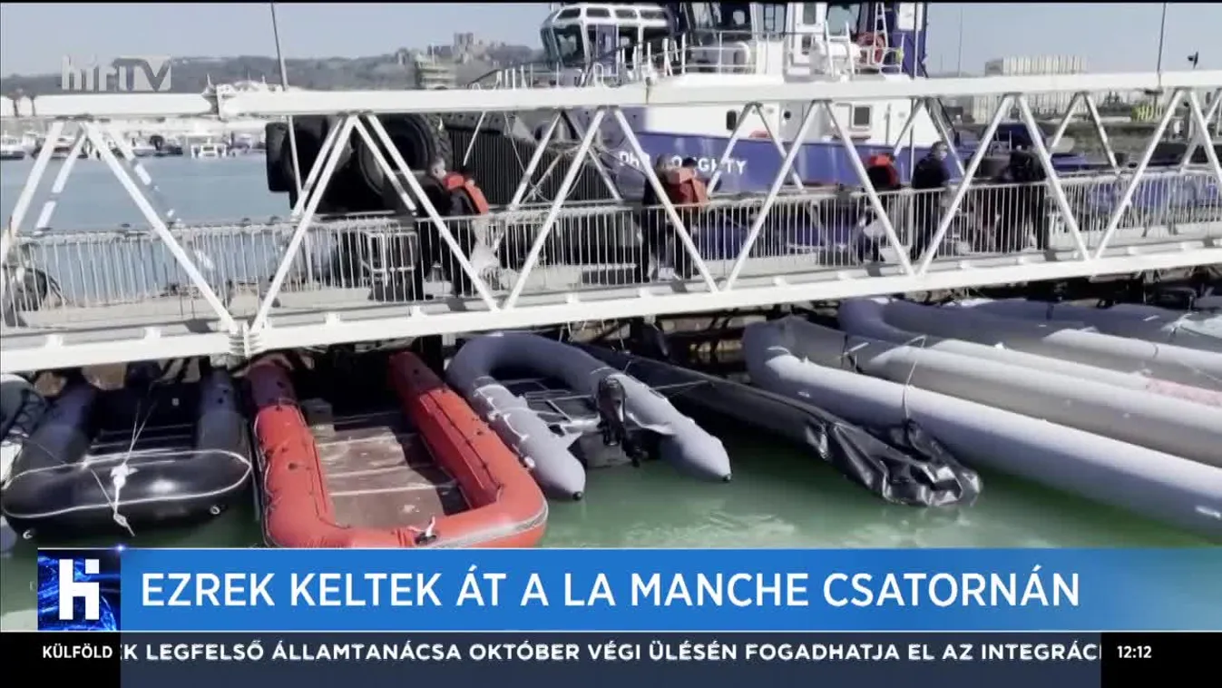 Ezrek keltek át a La Manche csatornán