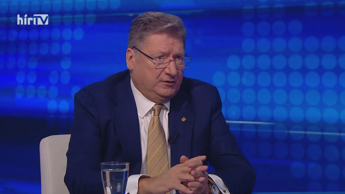 Parragh László: Bruttó 200 ezer forintra emelkedhet januártól a minimálbér